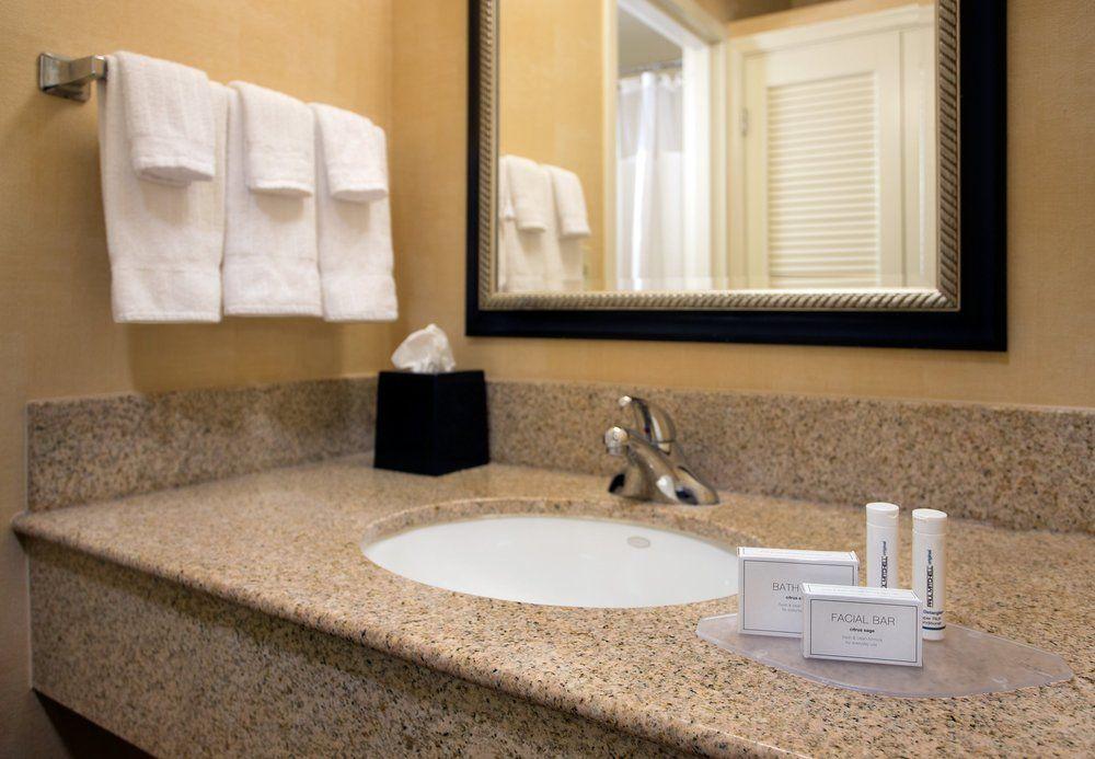 Courtyard By Marriott Phoenix Airport Esterno foto