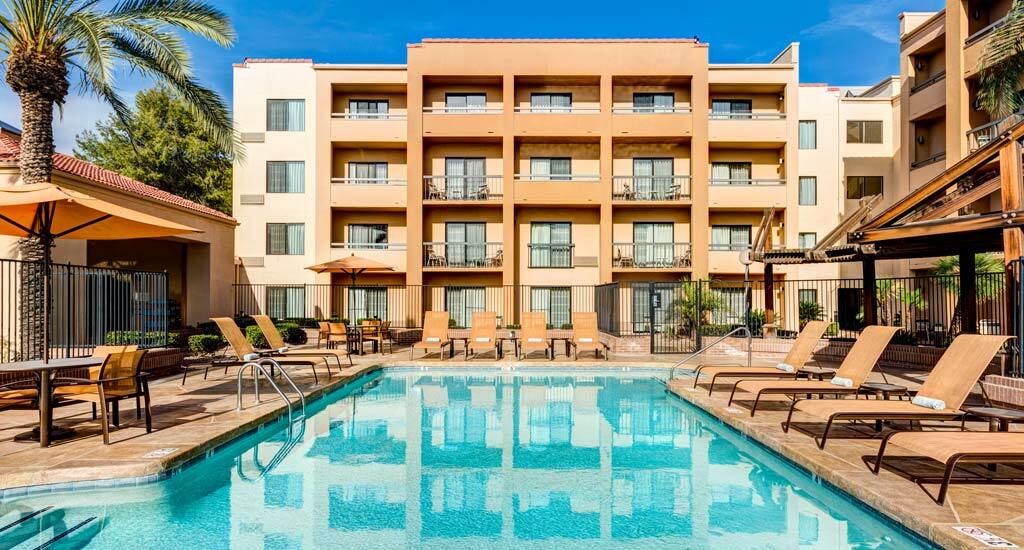Courtyard By Marriott Phoenix Airport Esterno foto